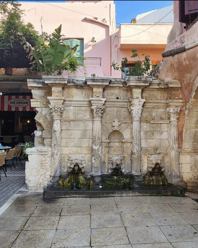 Rmindon Fountain in Old Town of Rethymno