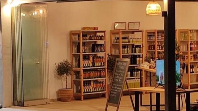 98170F86-6404-48F3-9D54-7EA2EA73DC3F